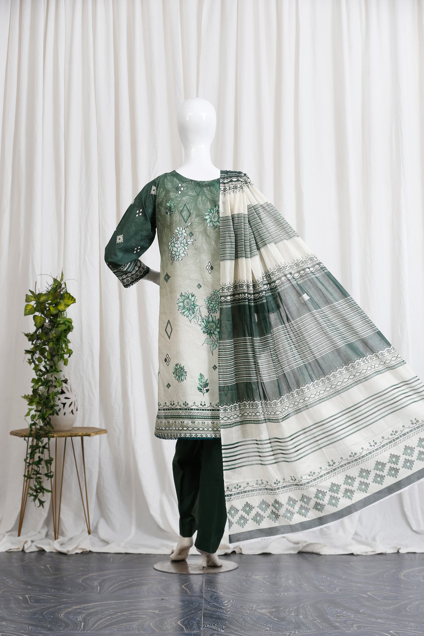 Falisha By Anaya Noor Print Emb Chickenkari 3-PC