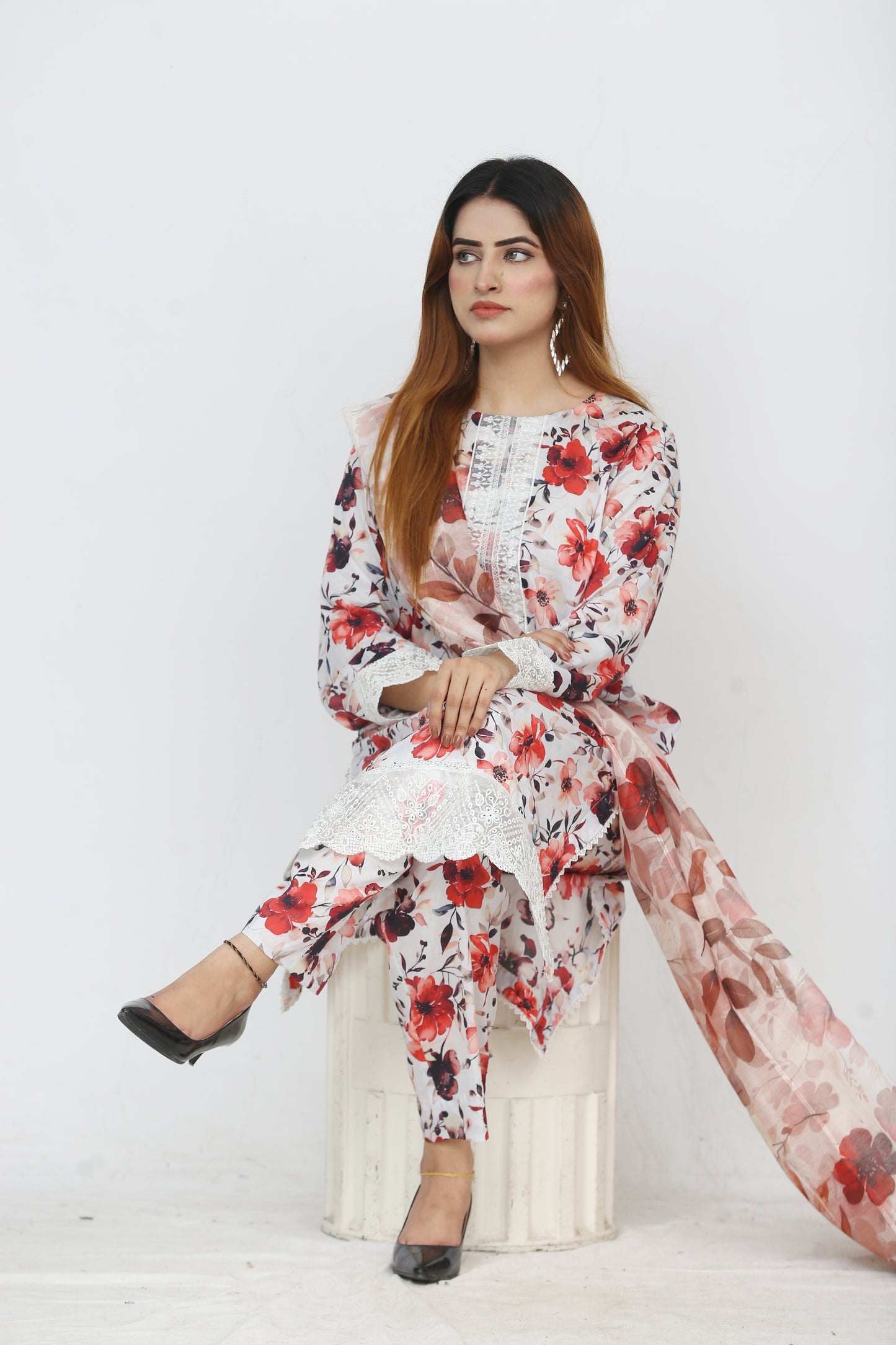 Baroque Embroidered With Patches Lawn 3PC