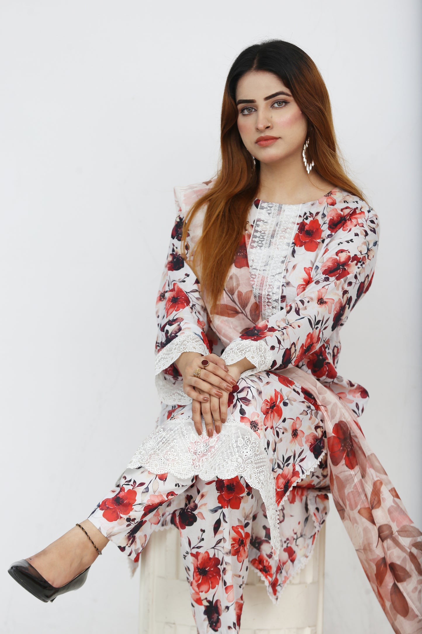 Baroque Embroidered With Patches Lawn 3PC