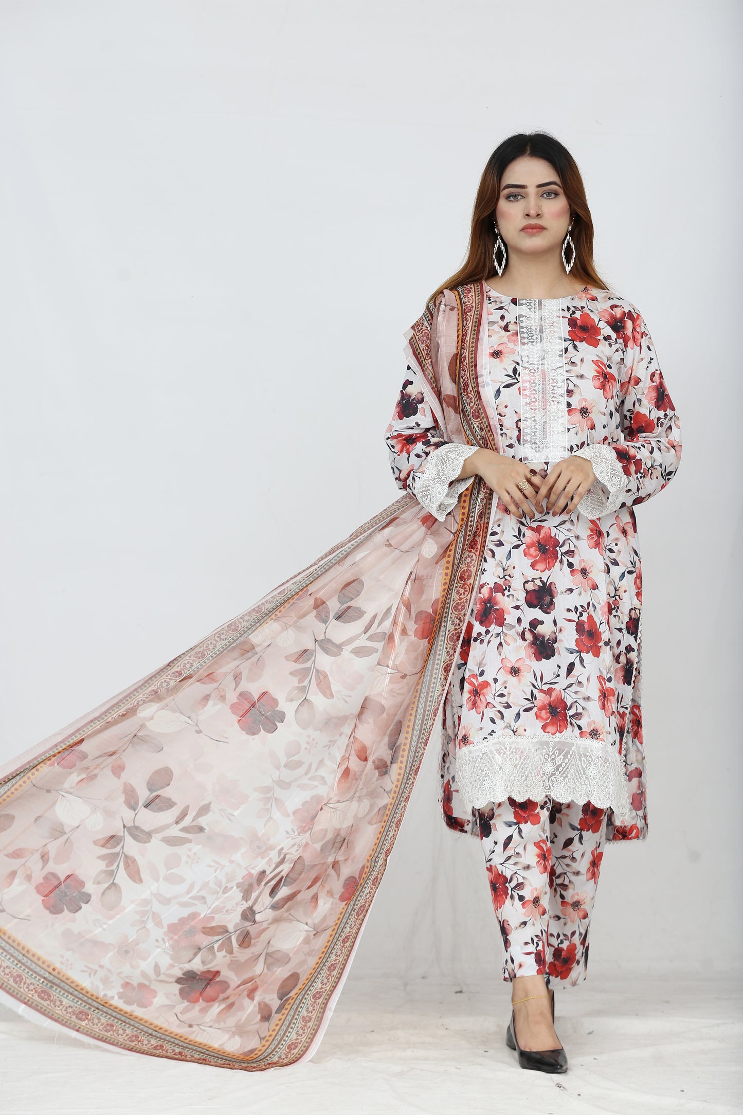 Baroque Embroidered With Patches Lawn 3PC