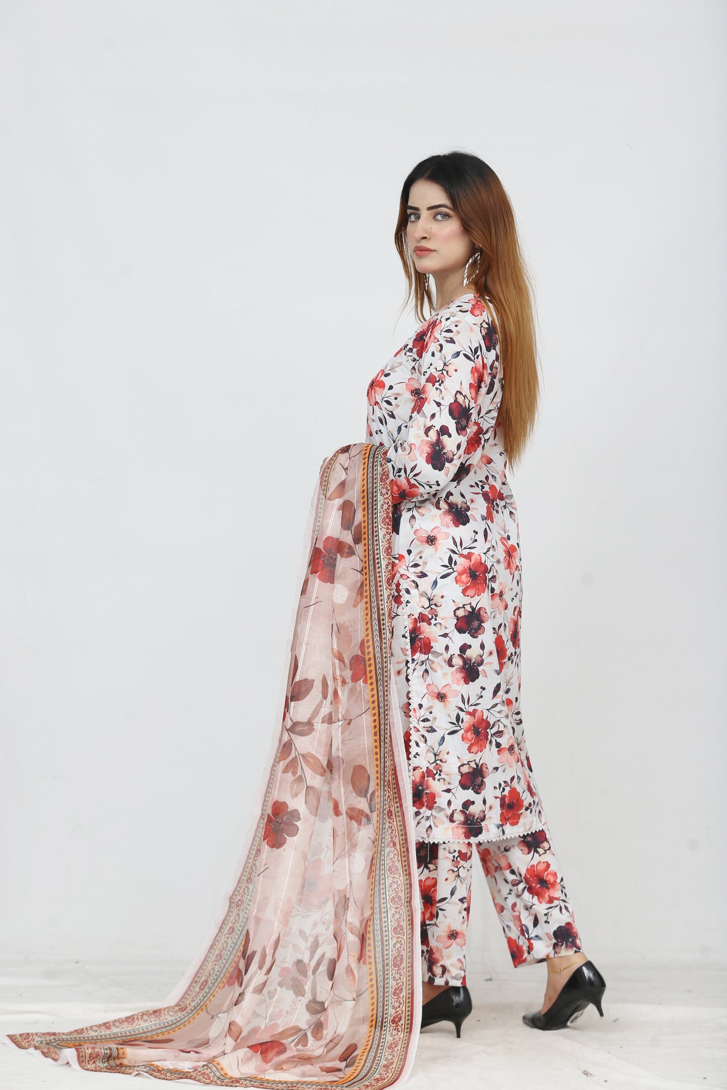 Baroque Embroidered With Patches Lawn 3PC