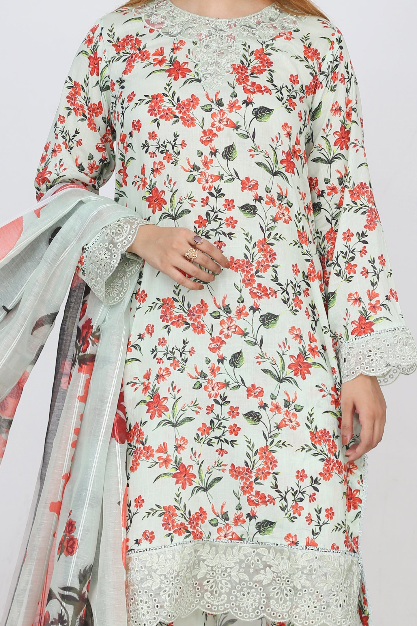 Baroque Embroidered With Patches Lawn 3PC