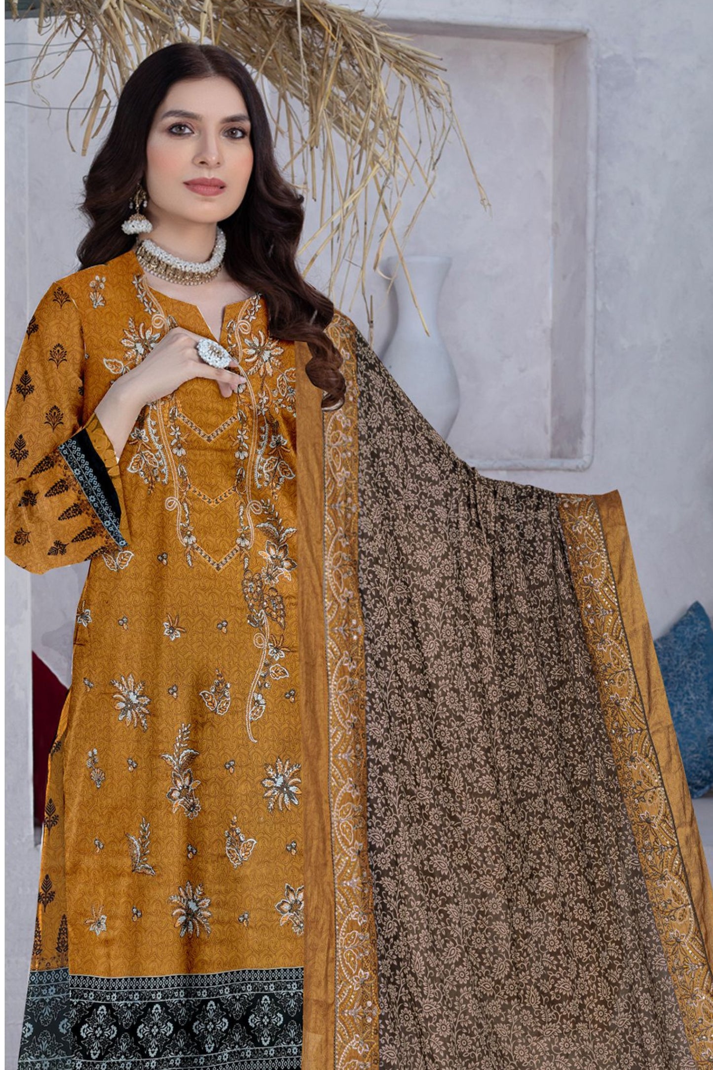 ( Bundle Of 12 ) Khoobsurat by Hania