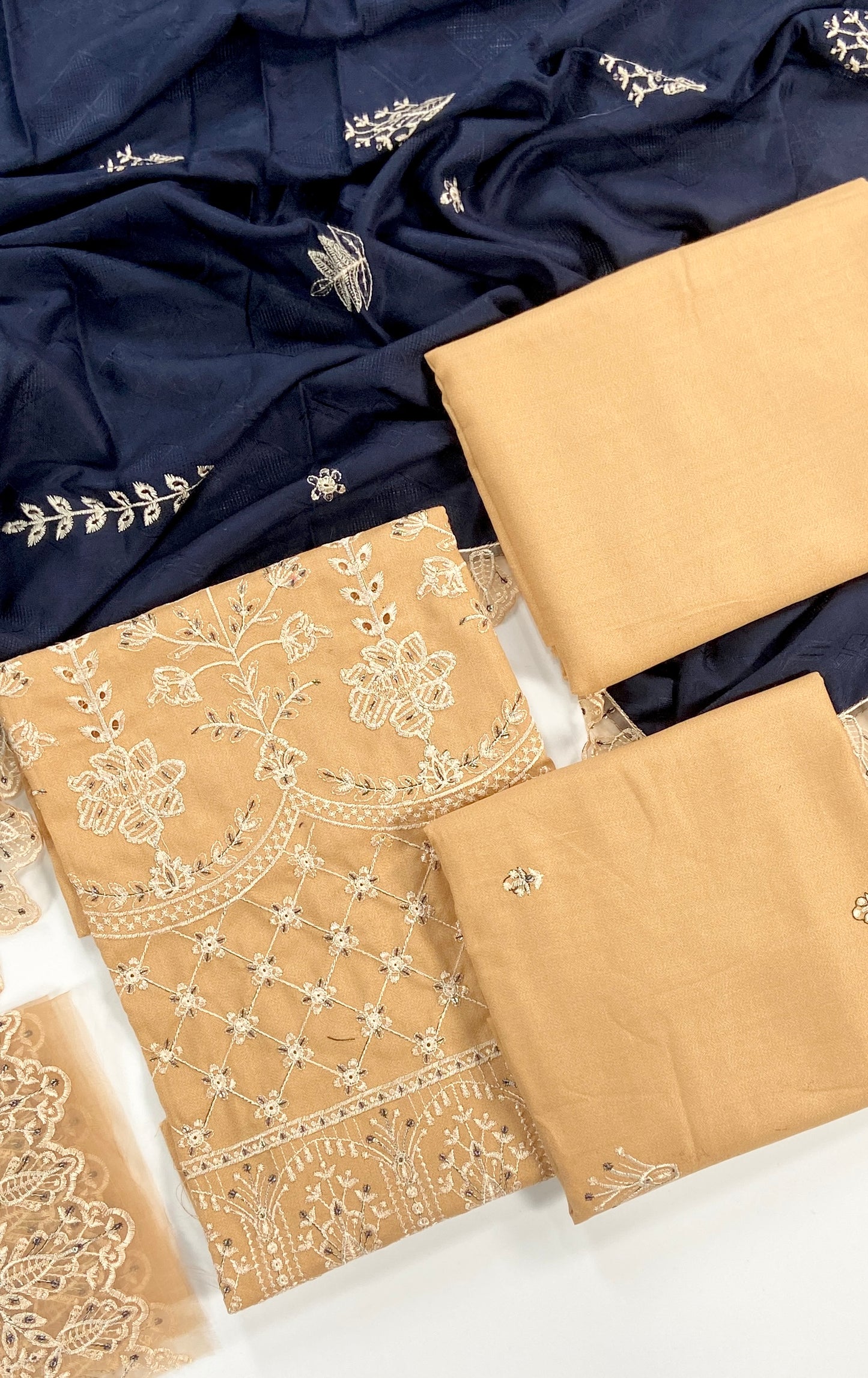 Maria B Luxury Embroidered Dhanak 3PC