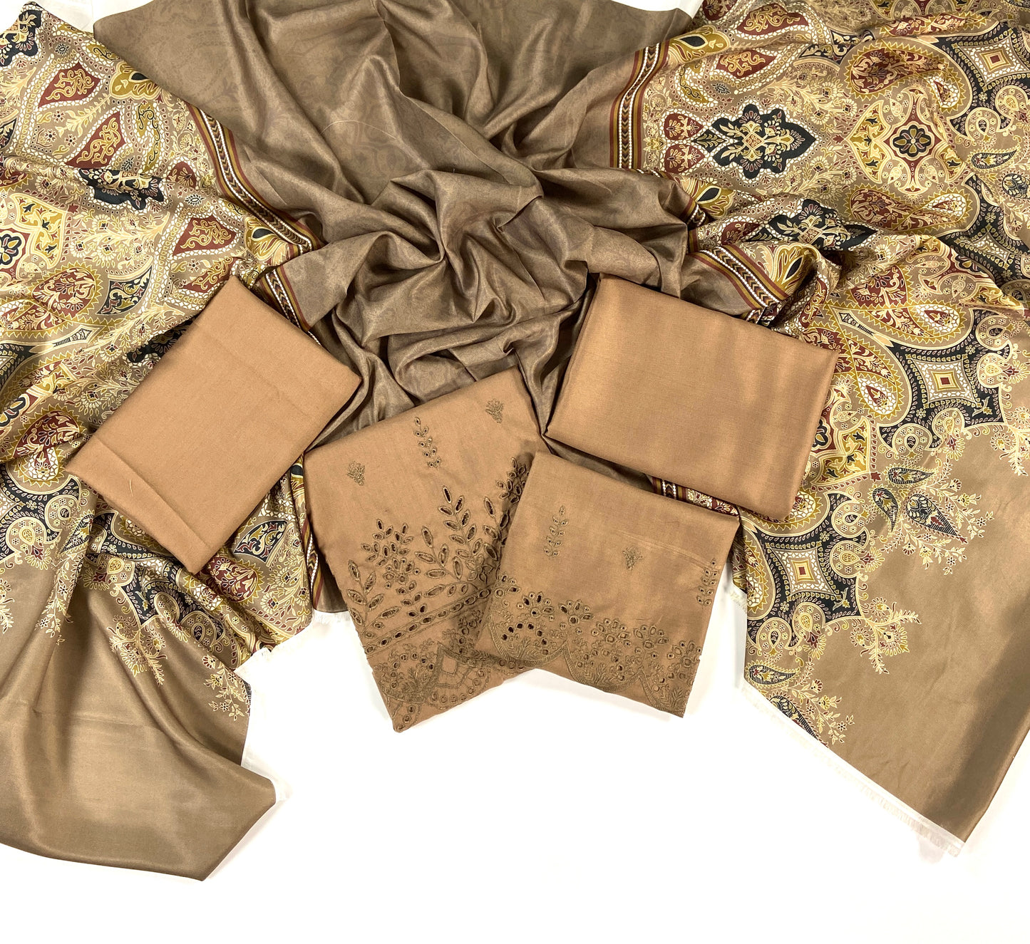 Anaya Noor Embroidered Dhanak 3PC