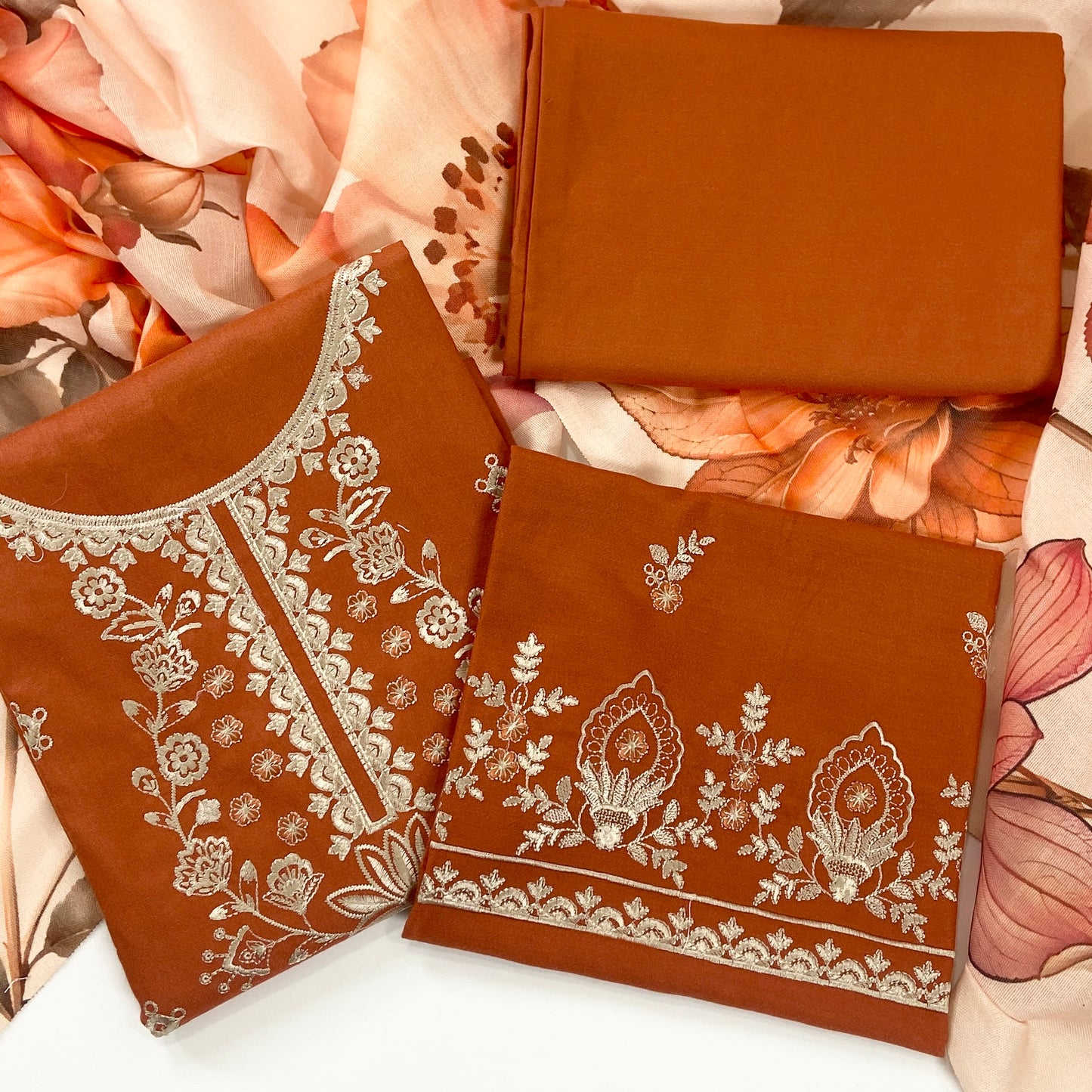 Mohagni Luxury Emb Dhanak Marina 3PC