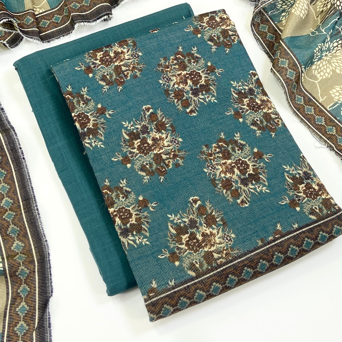 Anaya Noor Printed Chamki Khaddar 3PC
