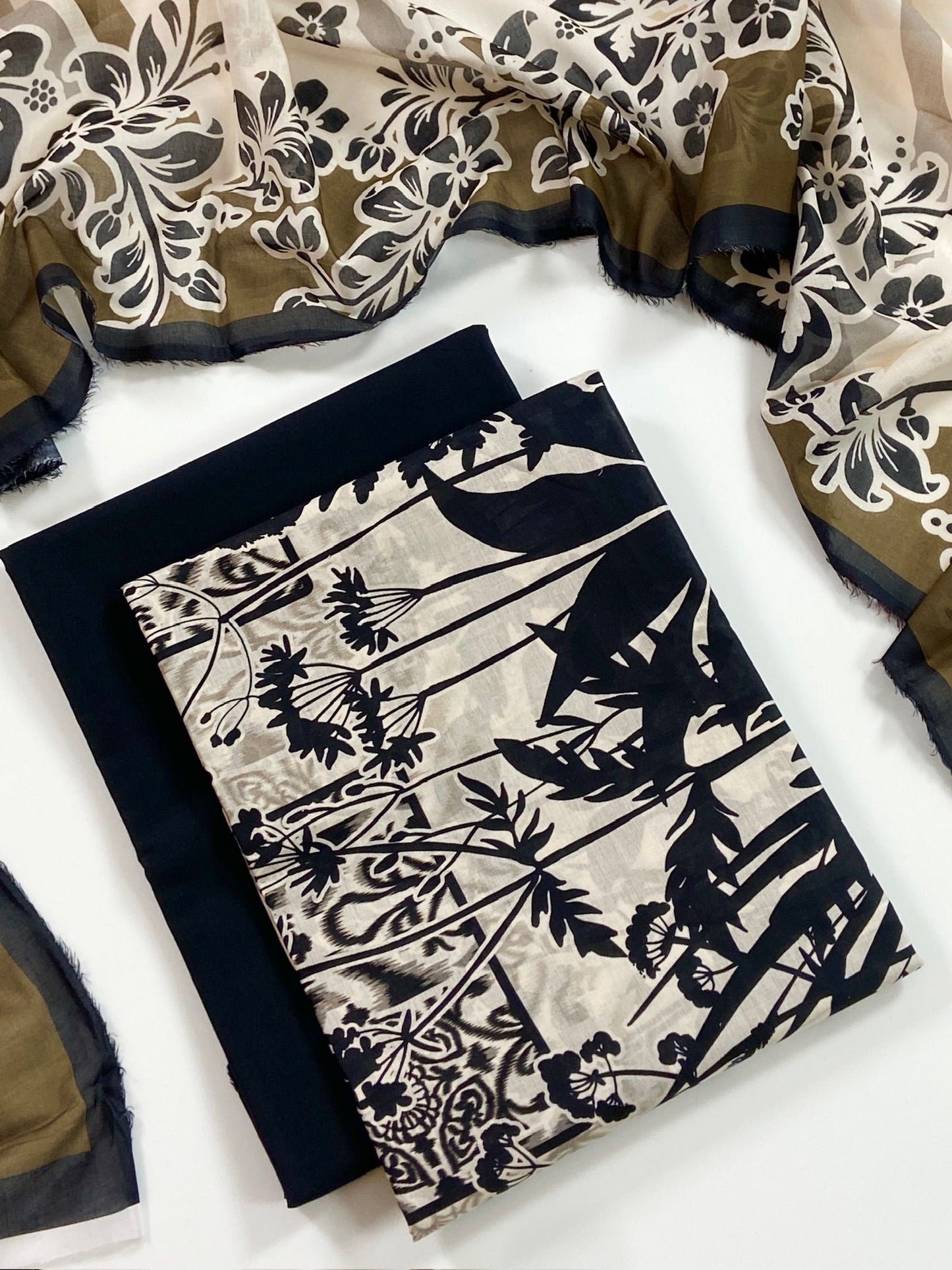 Ladly By Sonu Ali Digital Printed Lawn 3PC