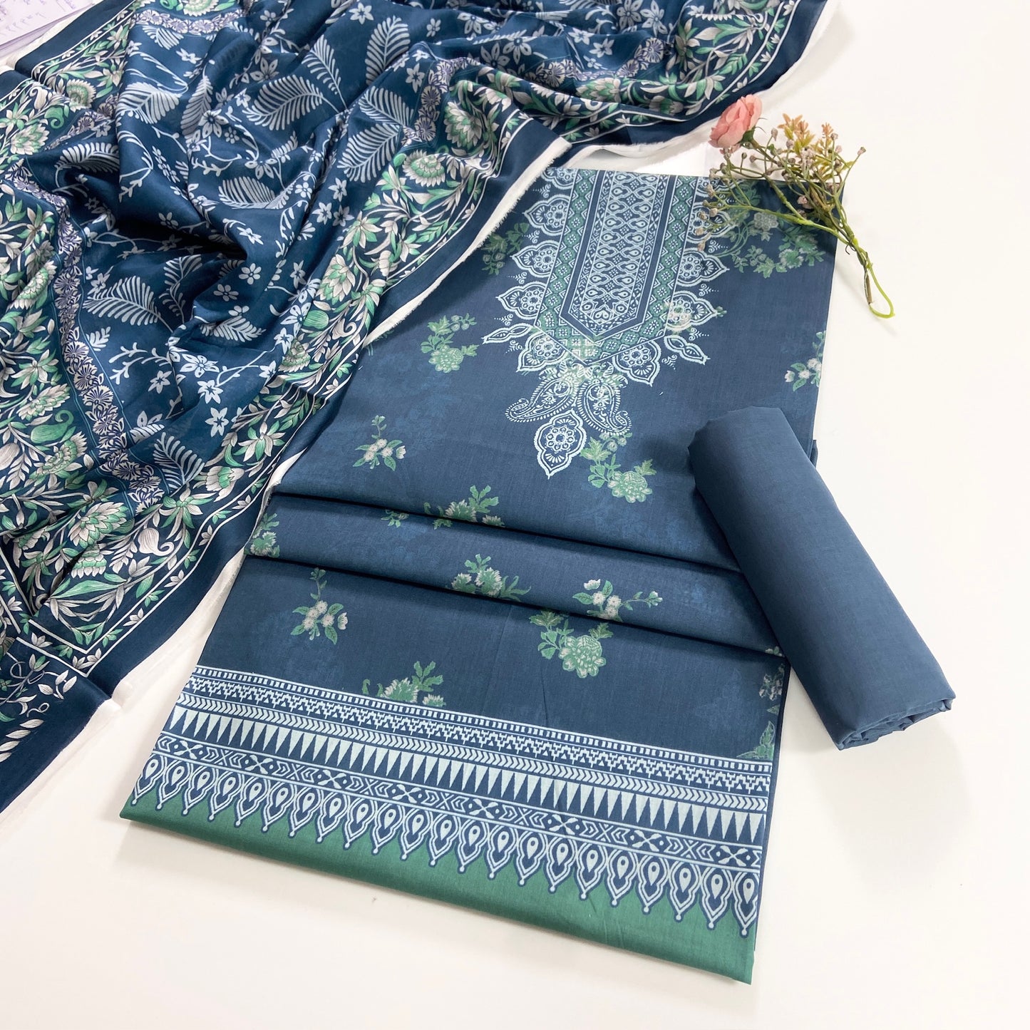 Mashaim Digital Printed Lawn 3PC