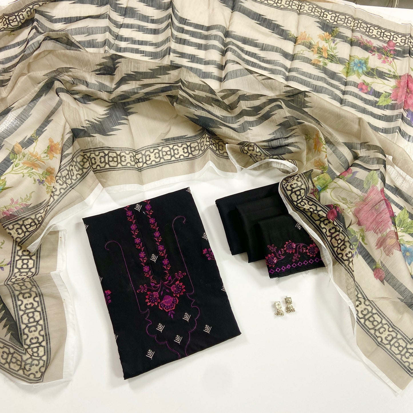 Lakhany Fully Embroidered Lawn 3PC