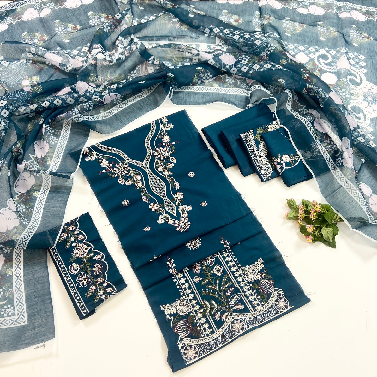Rise By Anaya Noor Heavy Plain Emb Lawn 3PC