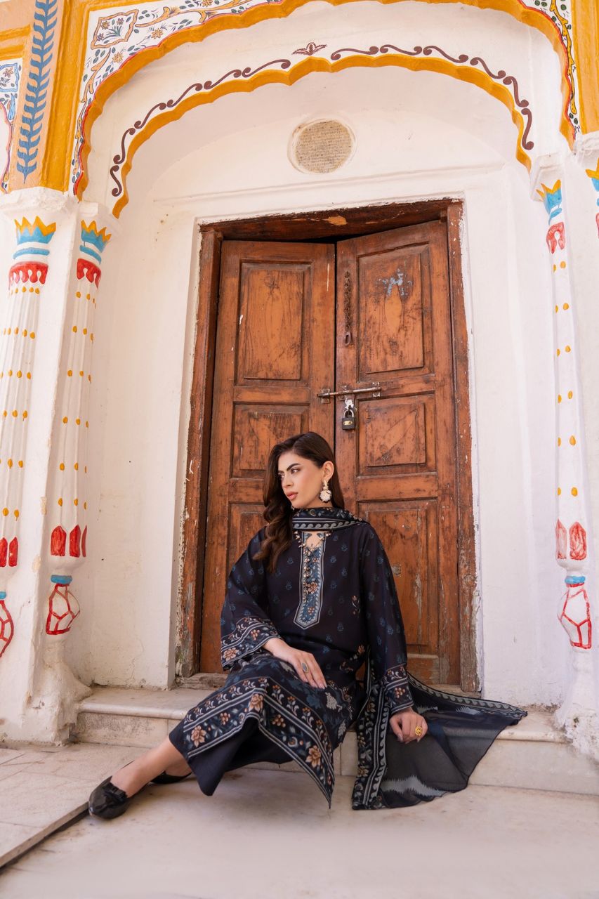 Maya By Shanaya Digital Printed Lawn 3PC