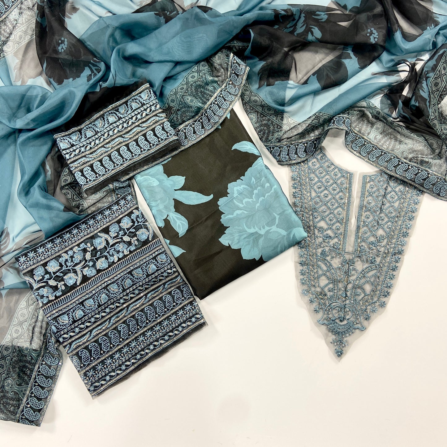 Zainab Chottani Premium Silk – With Organza Patches