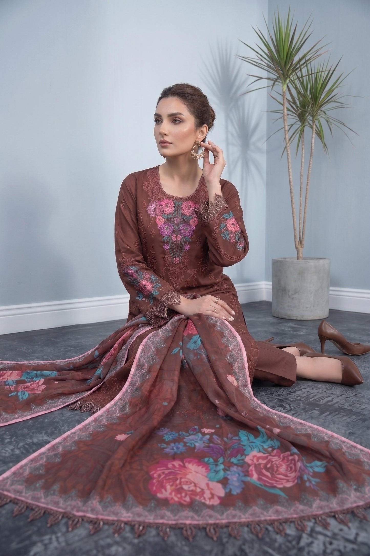 Shiffli Kari By Anaya Noor Emb Lawn 3PC