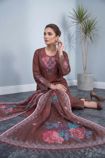 Shiffli Kari By Anaya Noor Emb Lawn 3PC