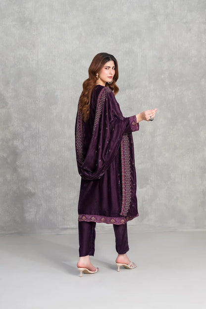 Sincera By Tawakkal Luxury Fancy Emb Cutdana Velvet 3PC