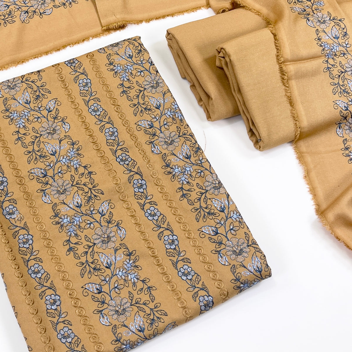 Bareeze Embroidered Karandi 3PC