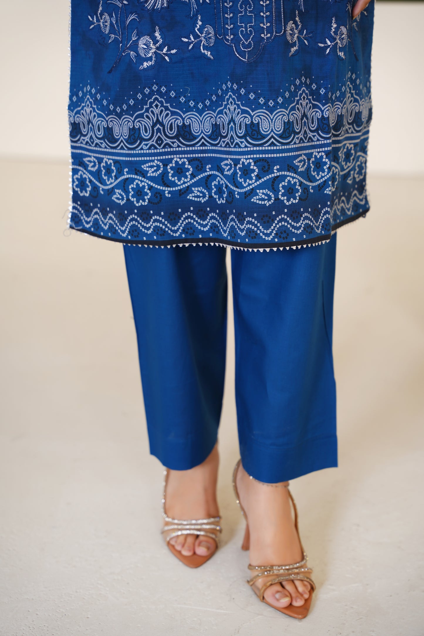 Rang Reza By Anaya Noor Embroidered Bana Dora 3PC