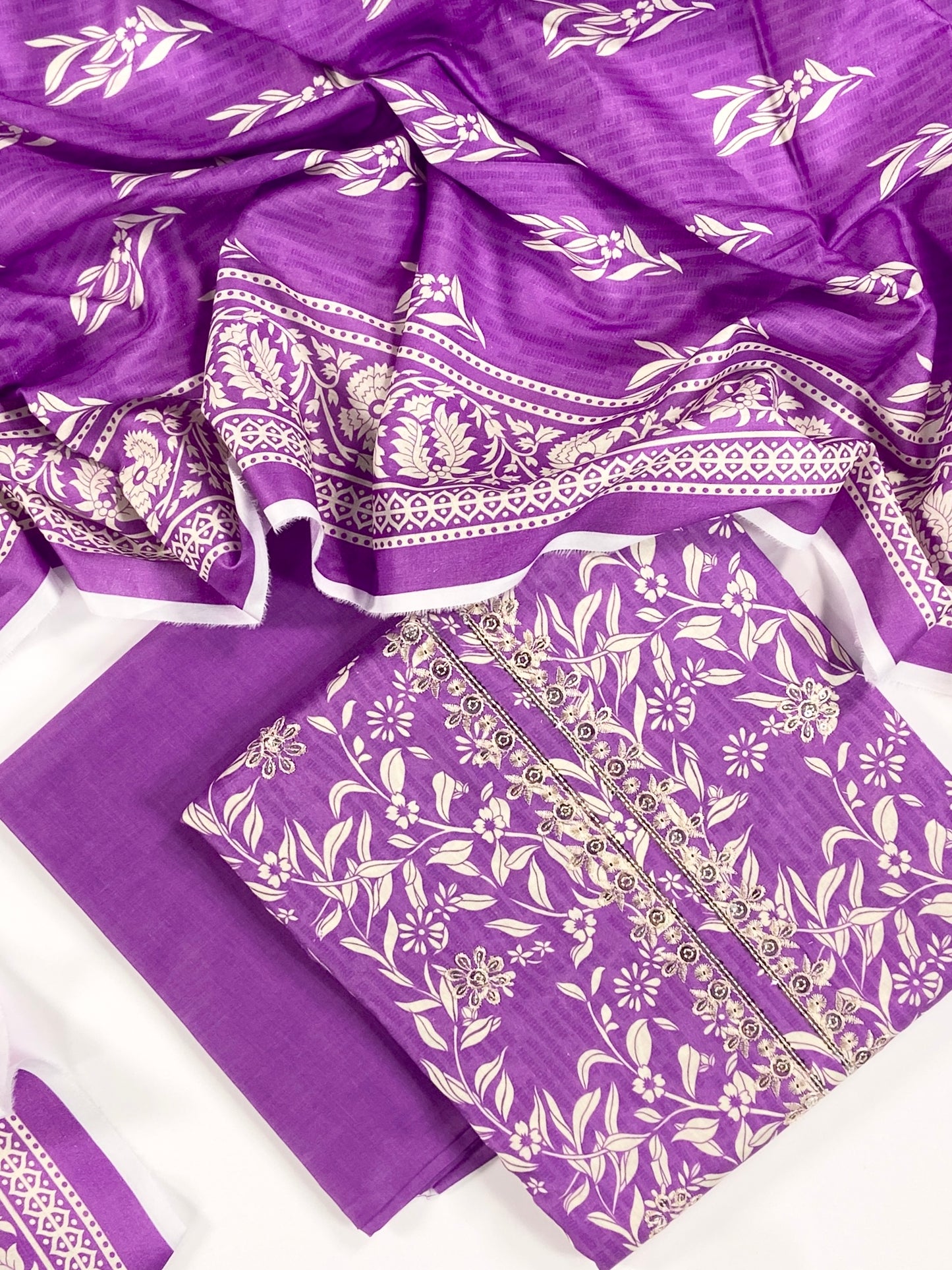 Riwaaz By Anaya Noor Printed & Emb Lawn 3PC