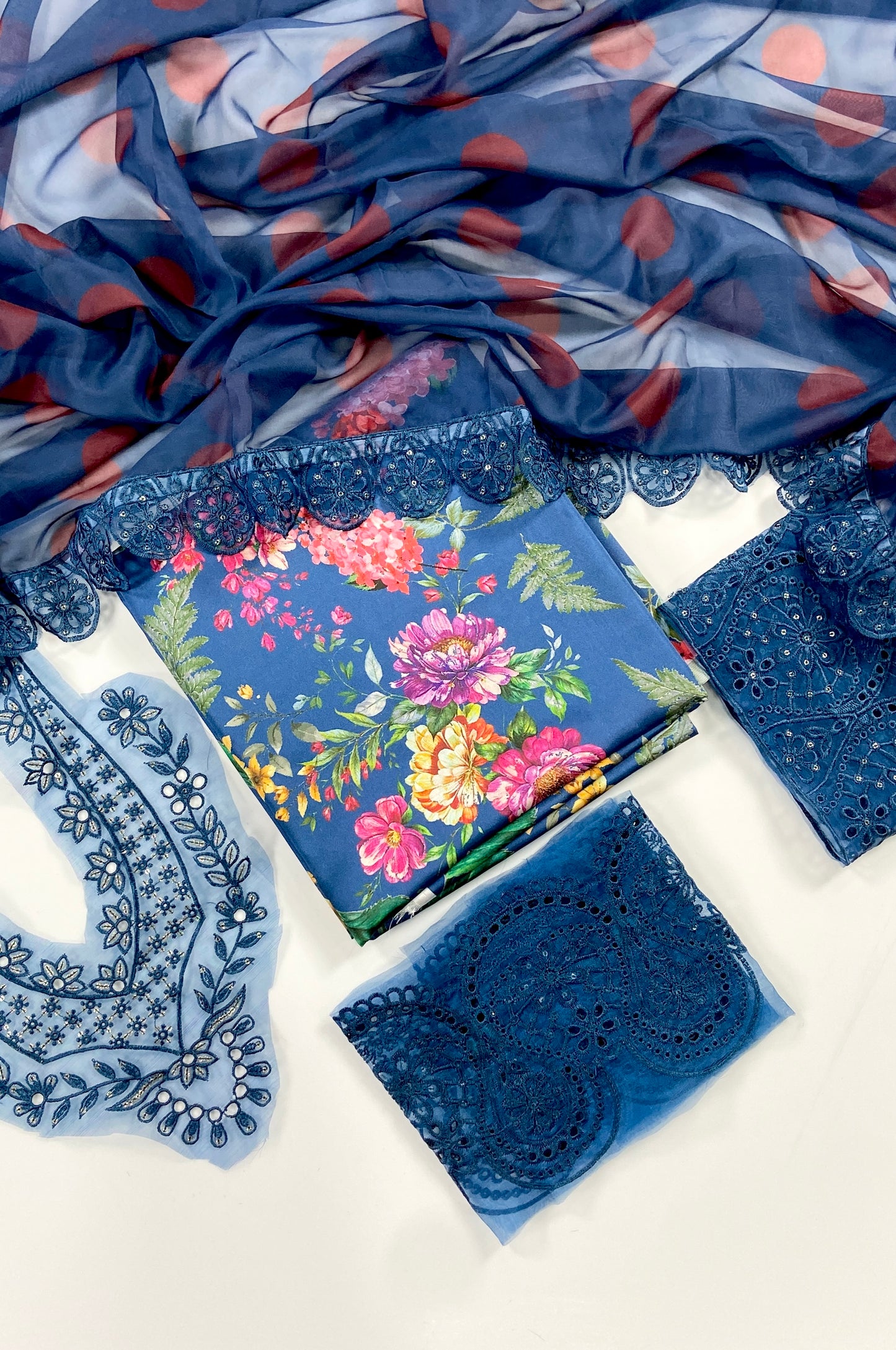 Iznik Premium Silk – With Organza Patches