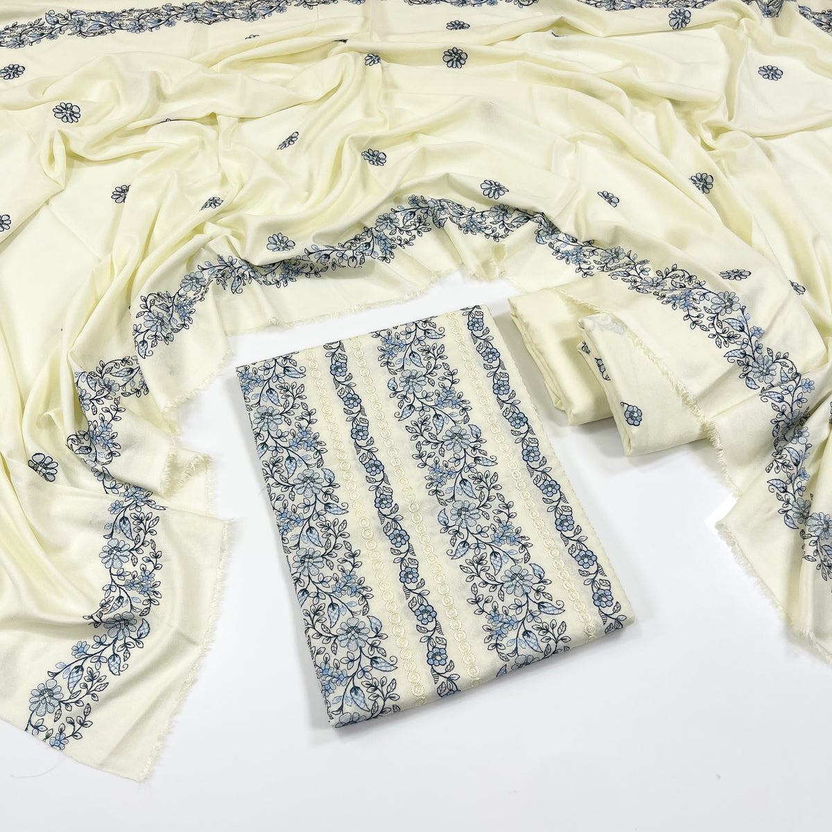 Bareeze Embroidered Karandi 3PC