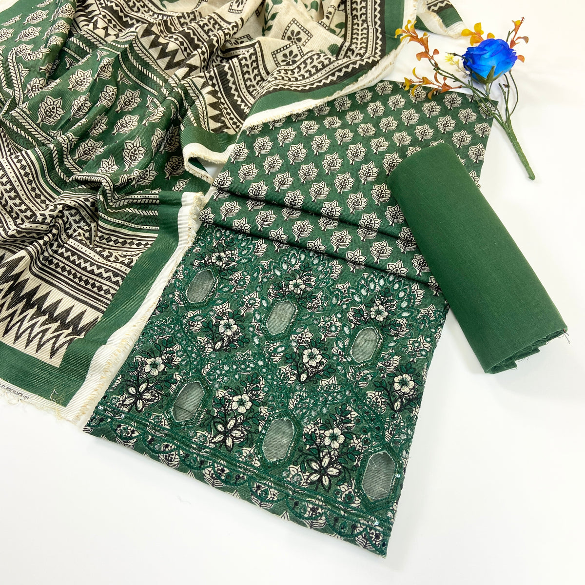 Anaya Noor Printed & Emb Khaddar 3PC