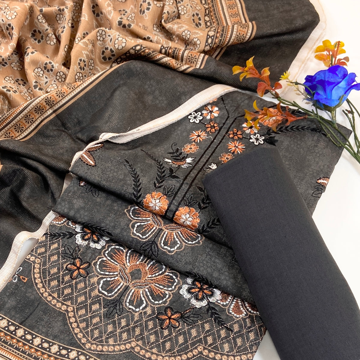 Anaya Noor Winter 2026 Plain Emb Khaddar 3PC