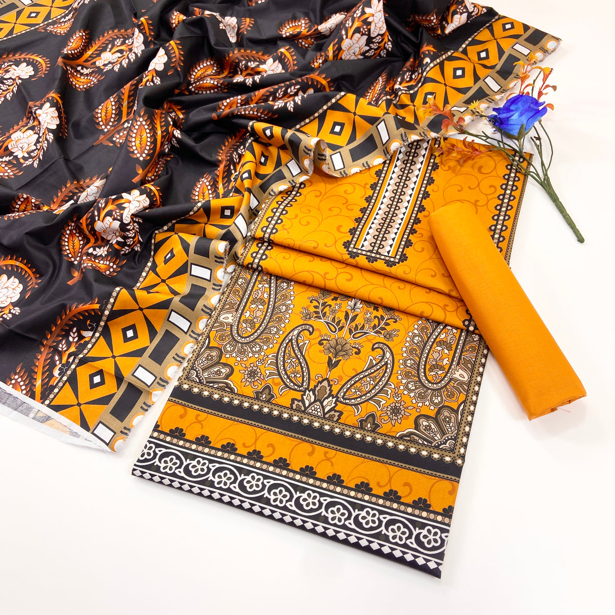 Anaya Noor Digital Printed Cotry Khaddar 3PC