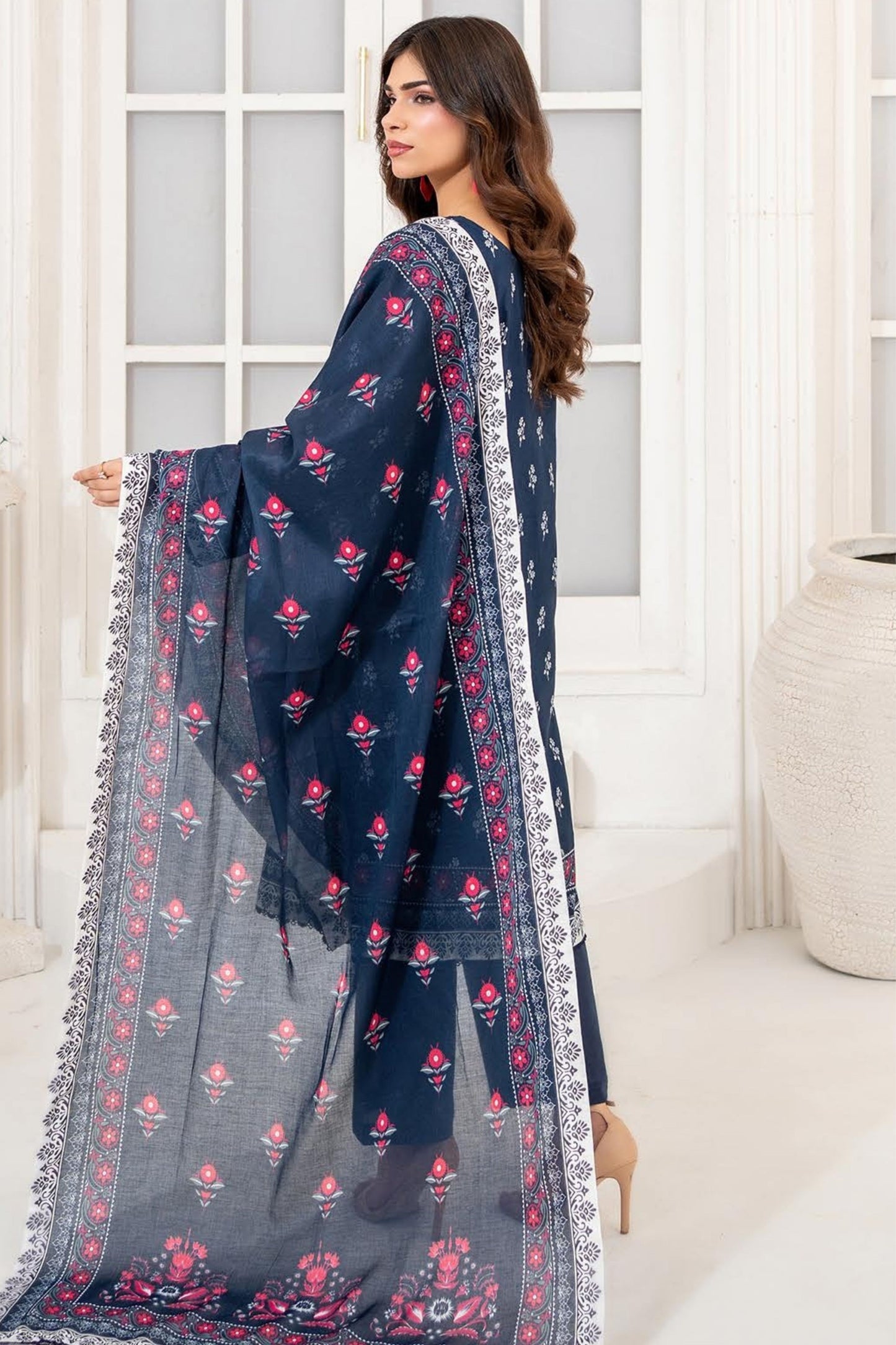 Sara Digital Printed Lawn 3PC