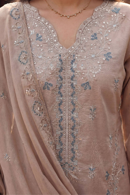 Fatima Bano By Dastak Luxury Emb Lawn Volume 3PC