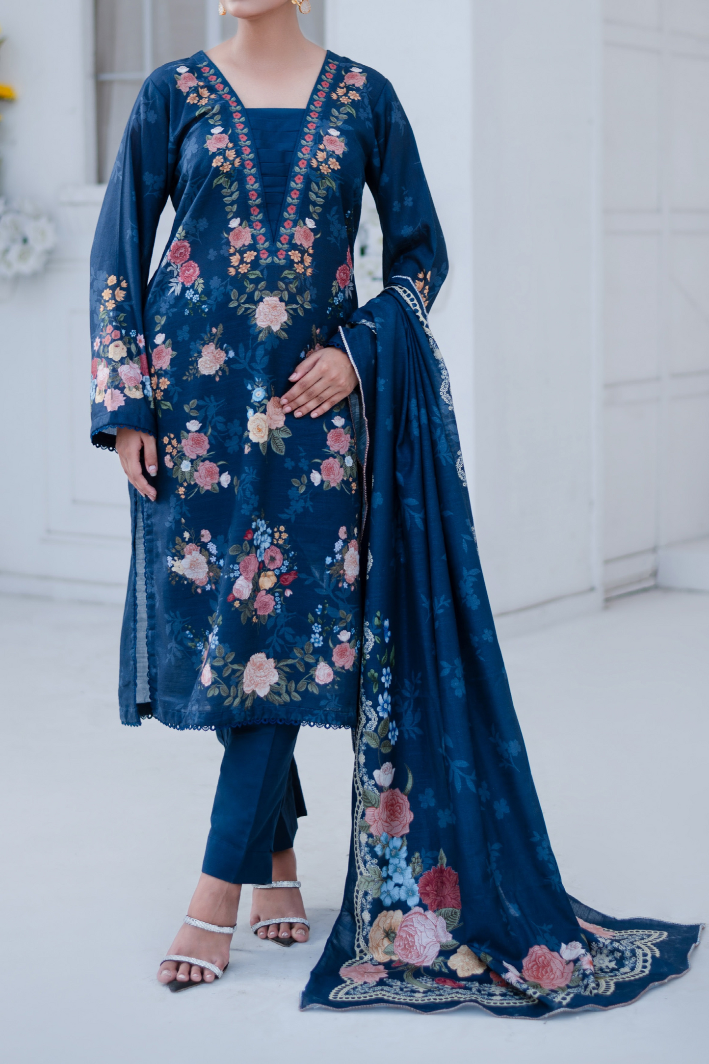 Mawra Essential Printed Khaddar 3PC