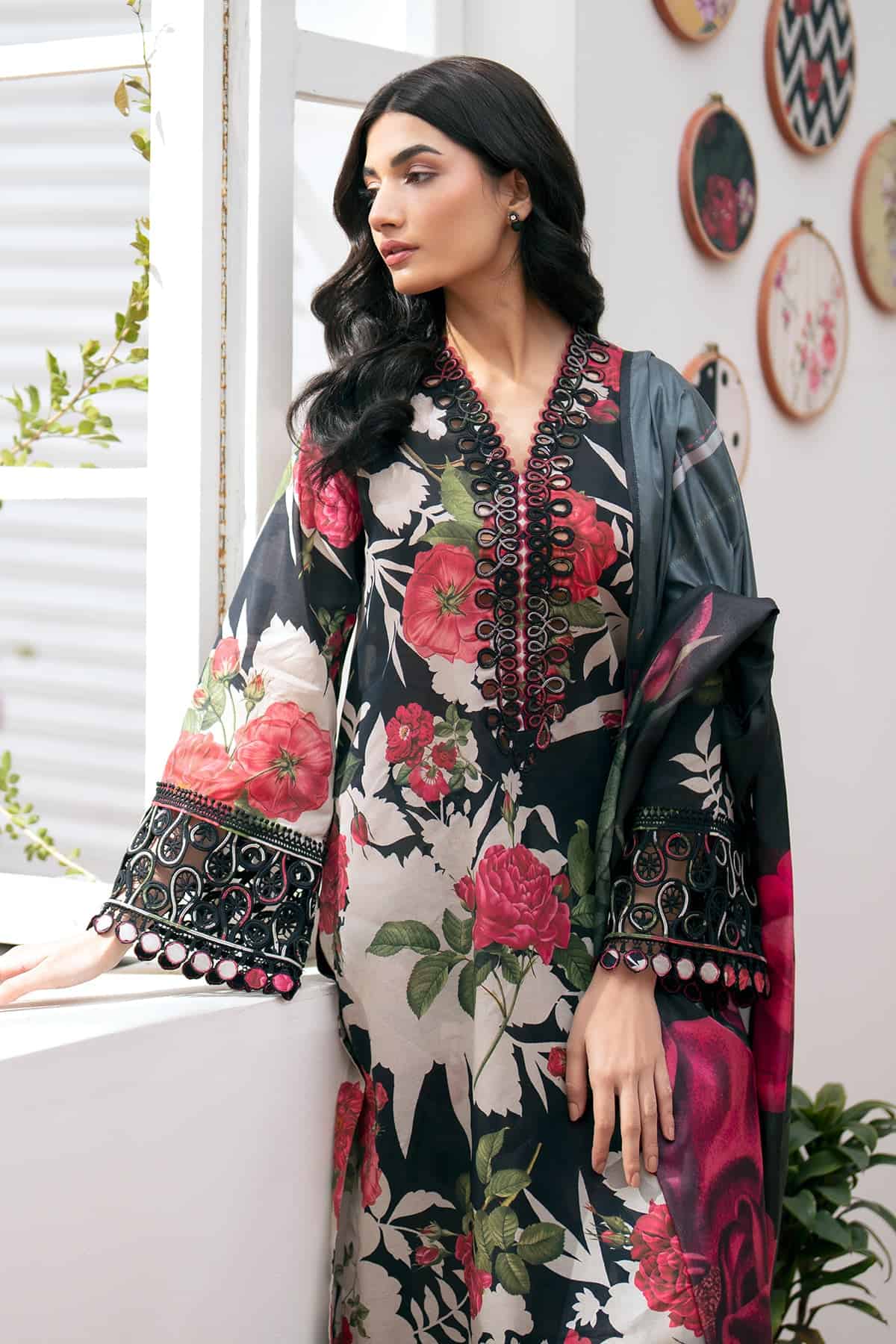 Baroque allover Printed Lawn 2-PC