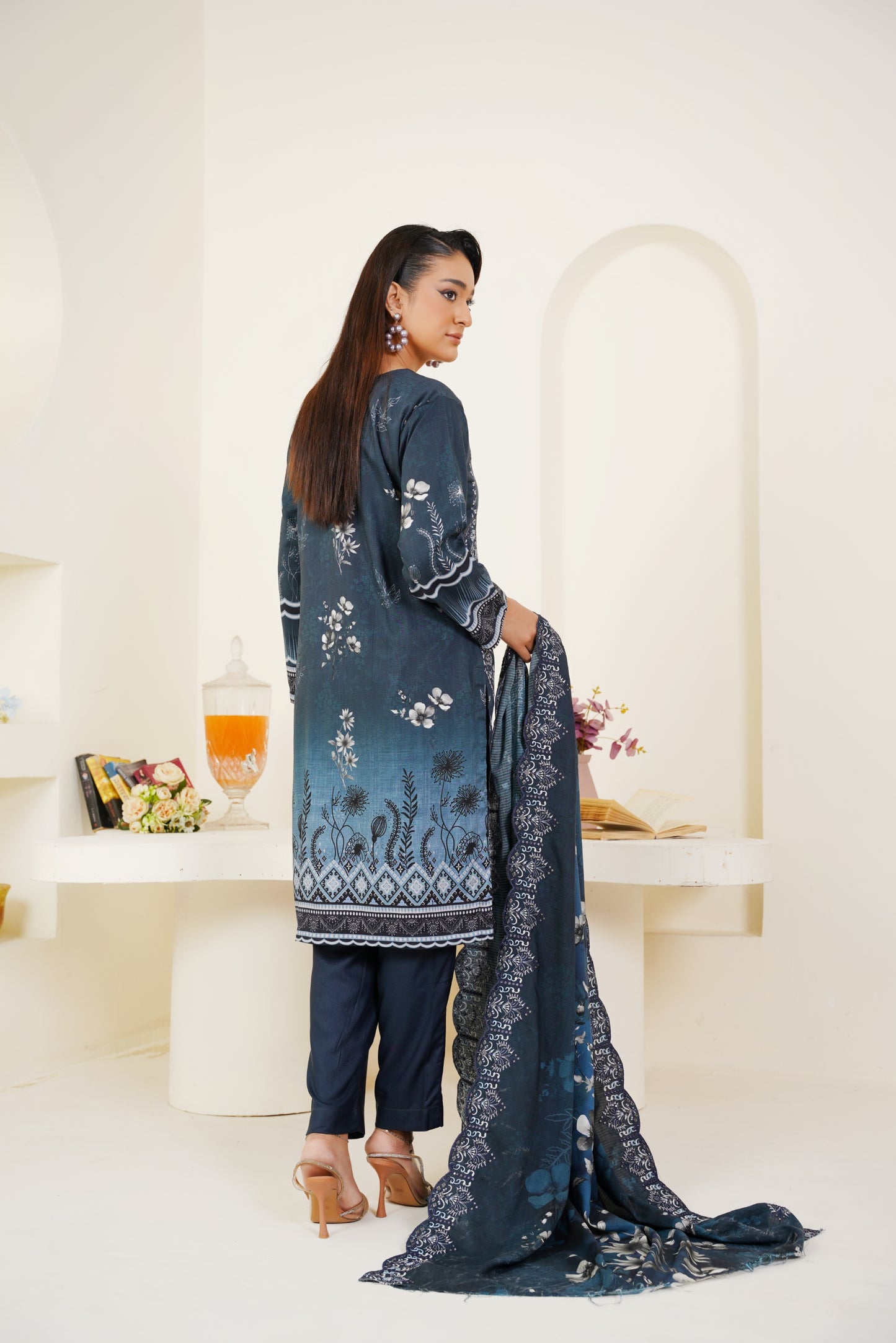 Riwayat-e-Sardi By Anaya Noor Emb Linen 3PC