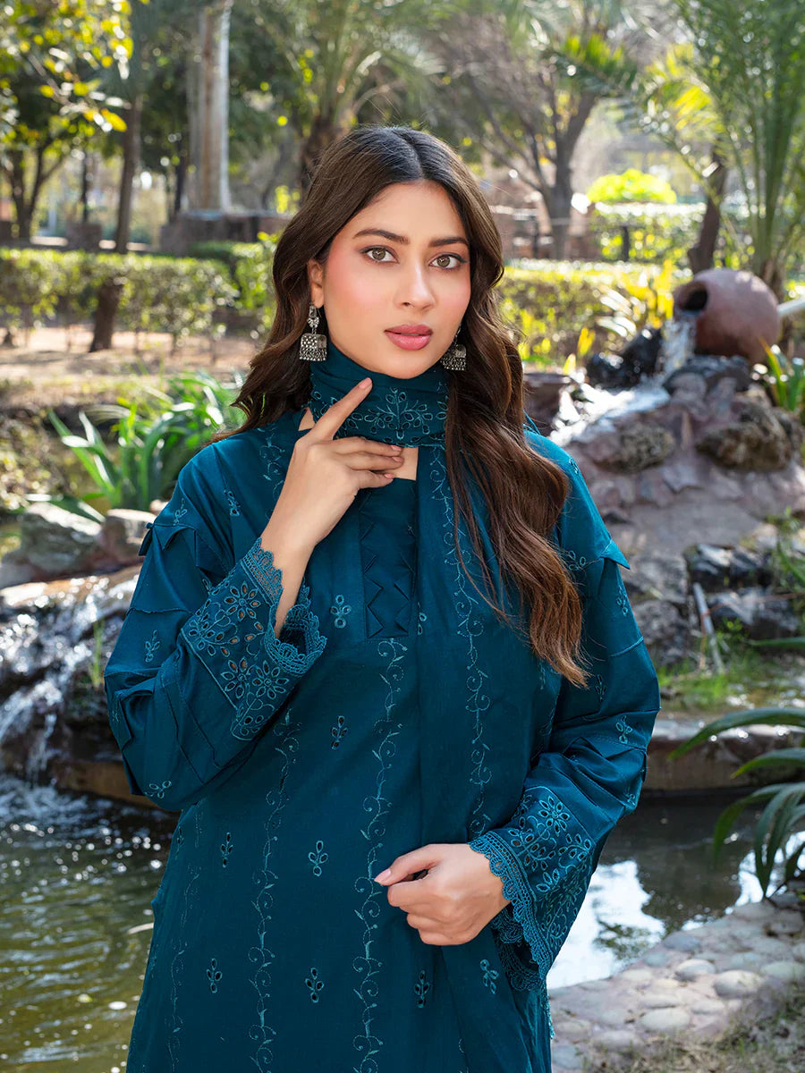Fizza | Feroza Luxury Emb Lawn | 3 PC