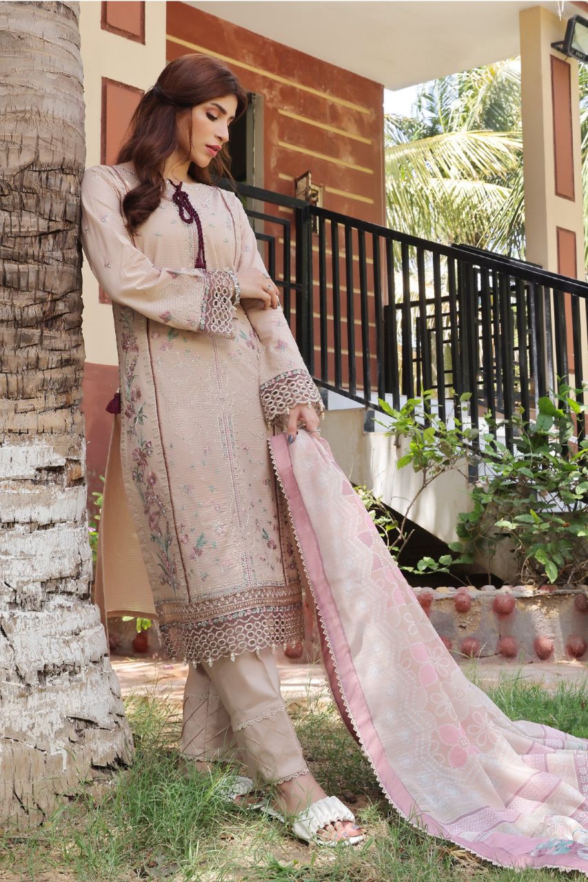 Fatima Bano | Dressline | Satrangi