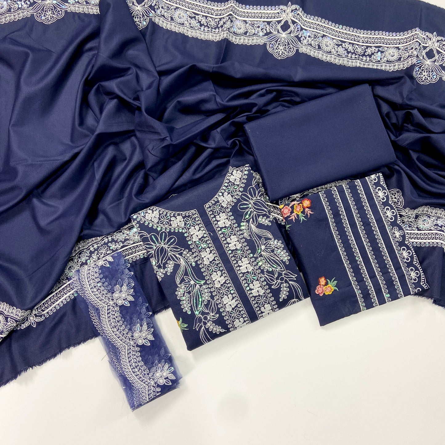 Crimson Luxury Emb Dhanak-3PC