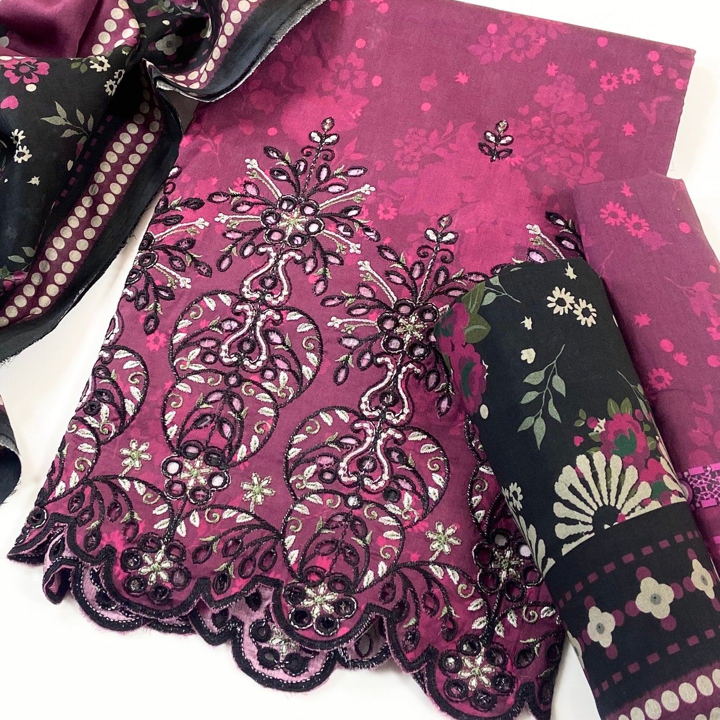 Sahiba By Pak Fabrics Printed & Emb Chickenkari Lawn 3PC