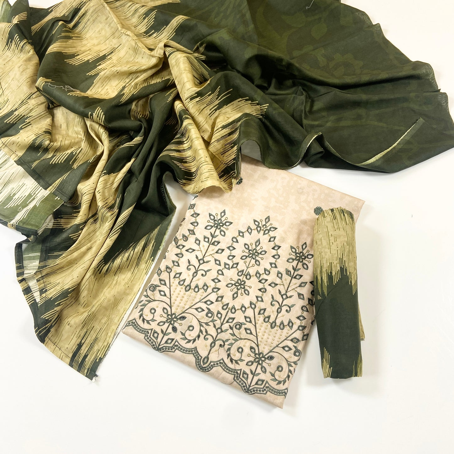Sahiba By Pak Fabrics Printed & Emb Chickenkari Lawn 3PC