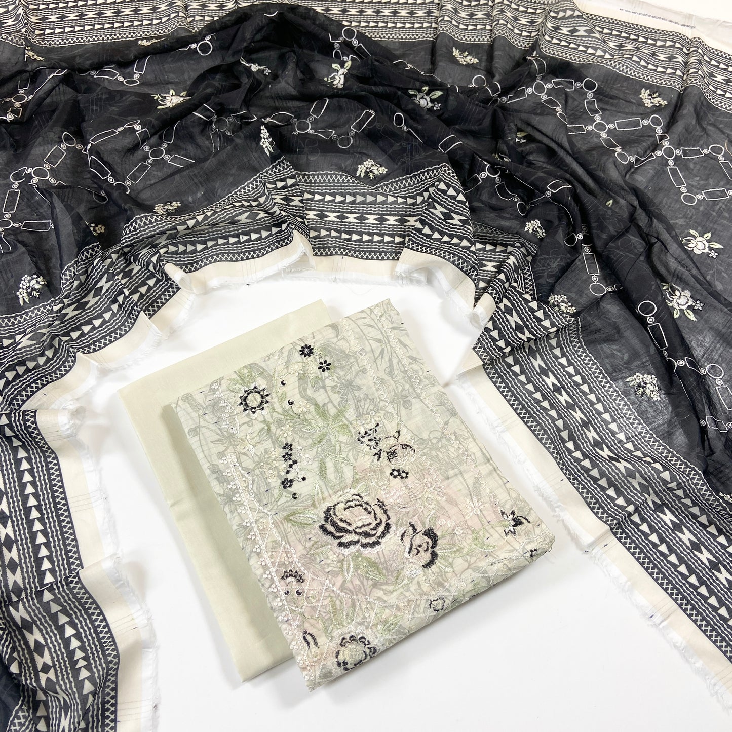 Sapphire Digital Printed & Emb Lawn 3PC