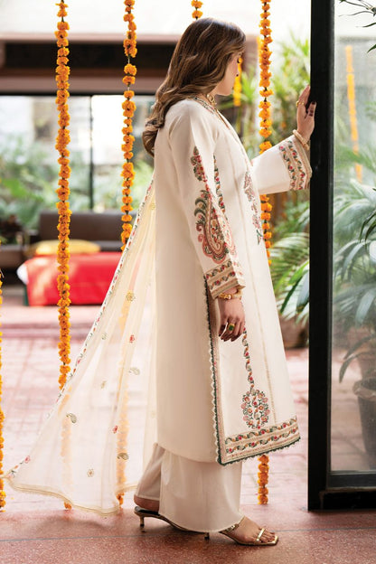 Satrangi By Mahnur | Lawn'26