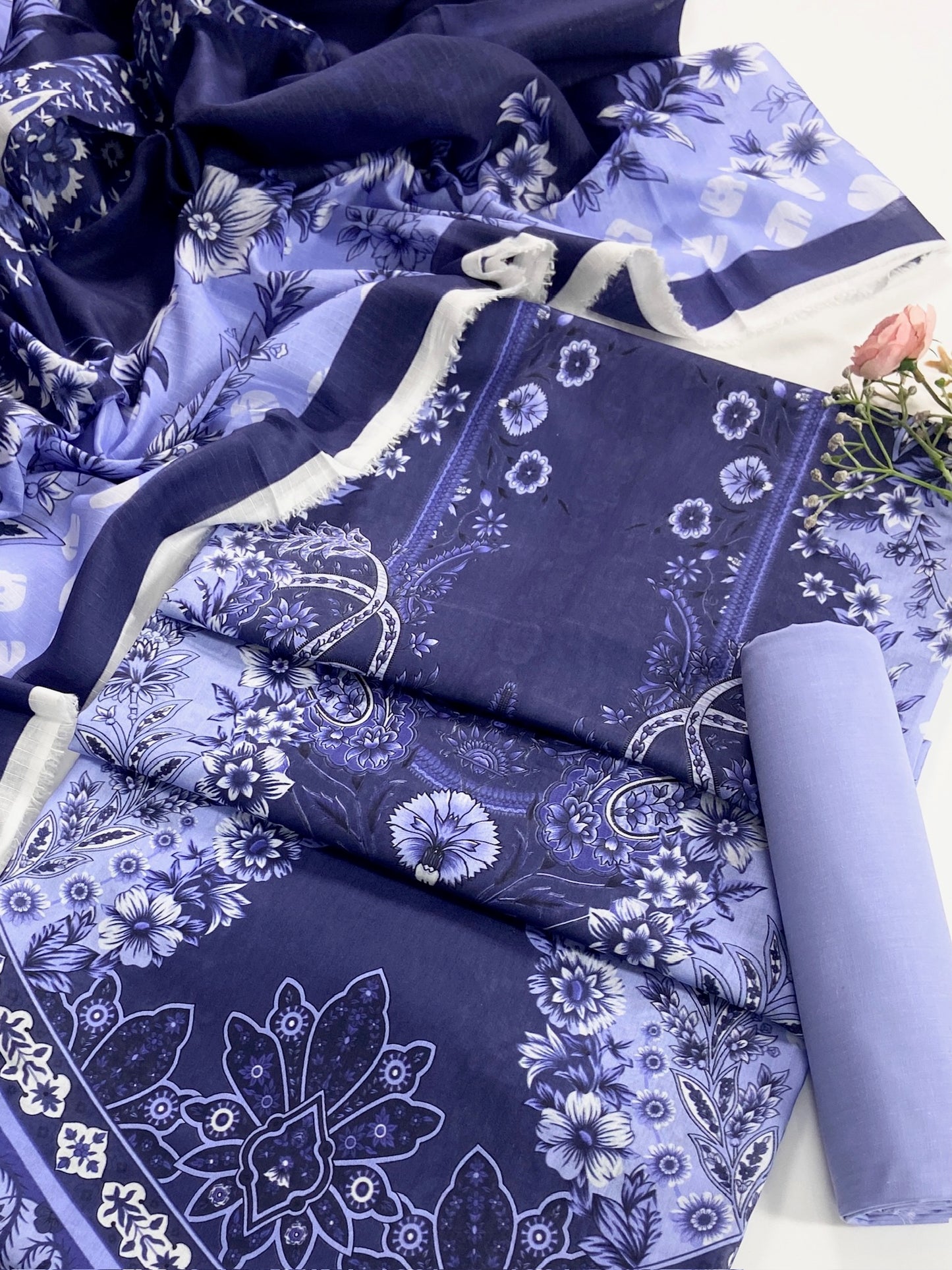 Raiha Premium Printed Lawn 3PC