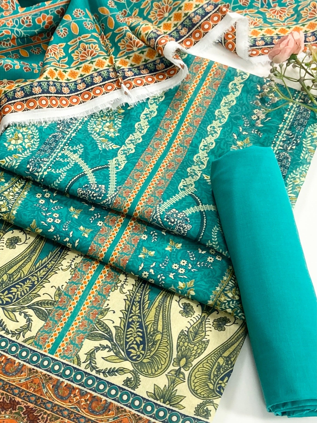 Raiha Premium Printed Lawn 3PC