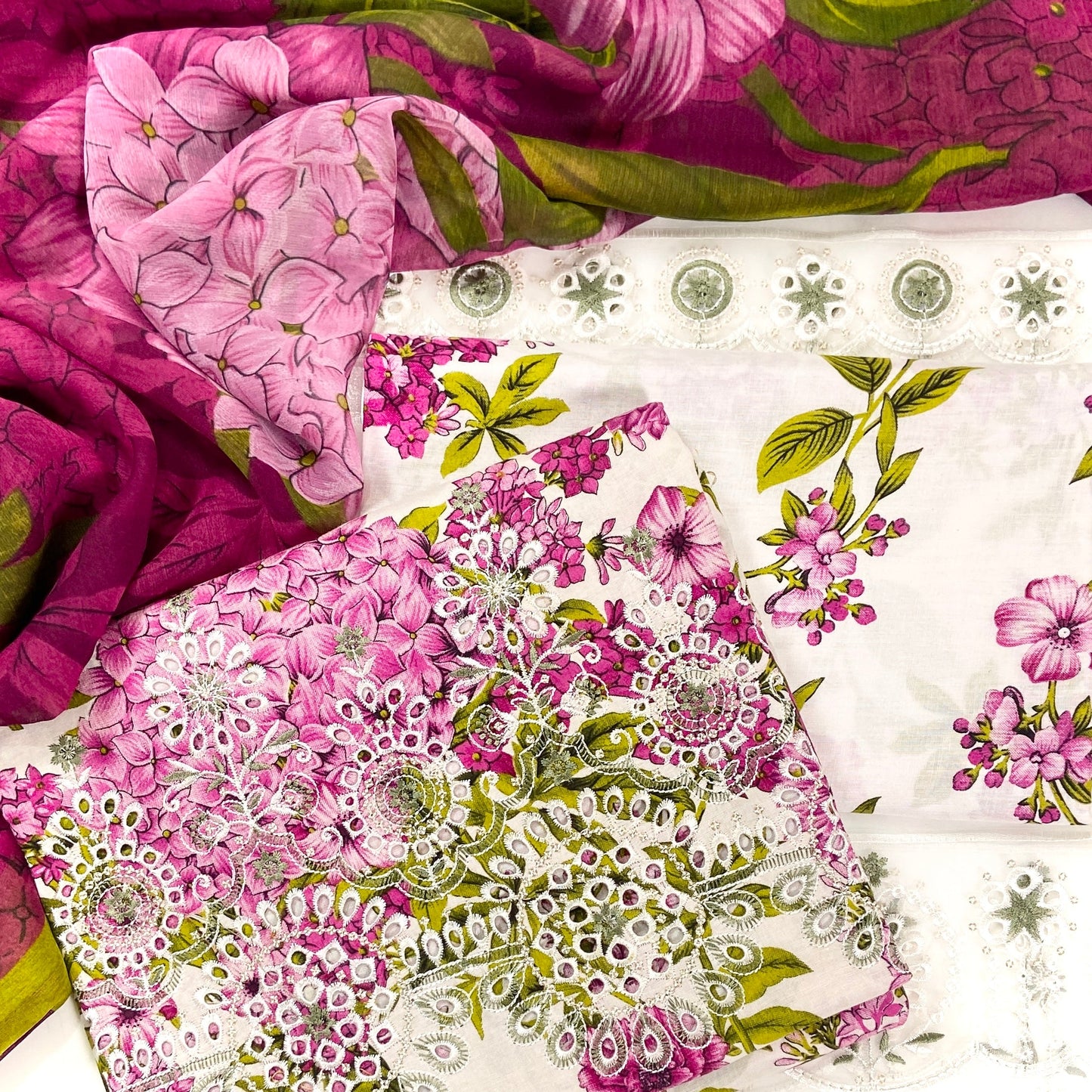 Maria B Emb Luxury Lawn 3PC