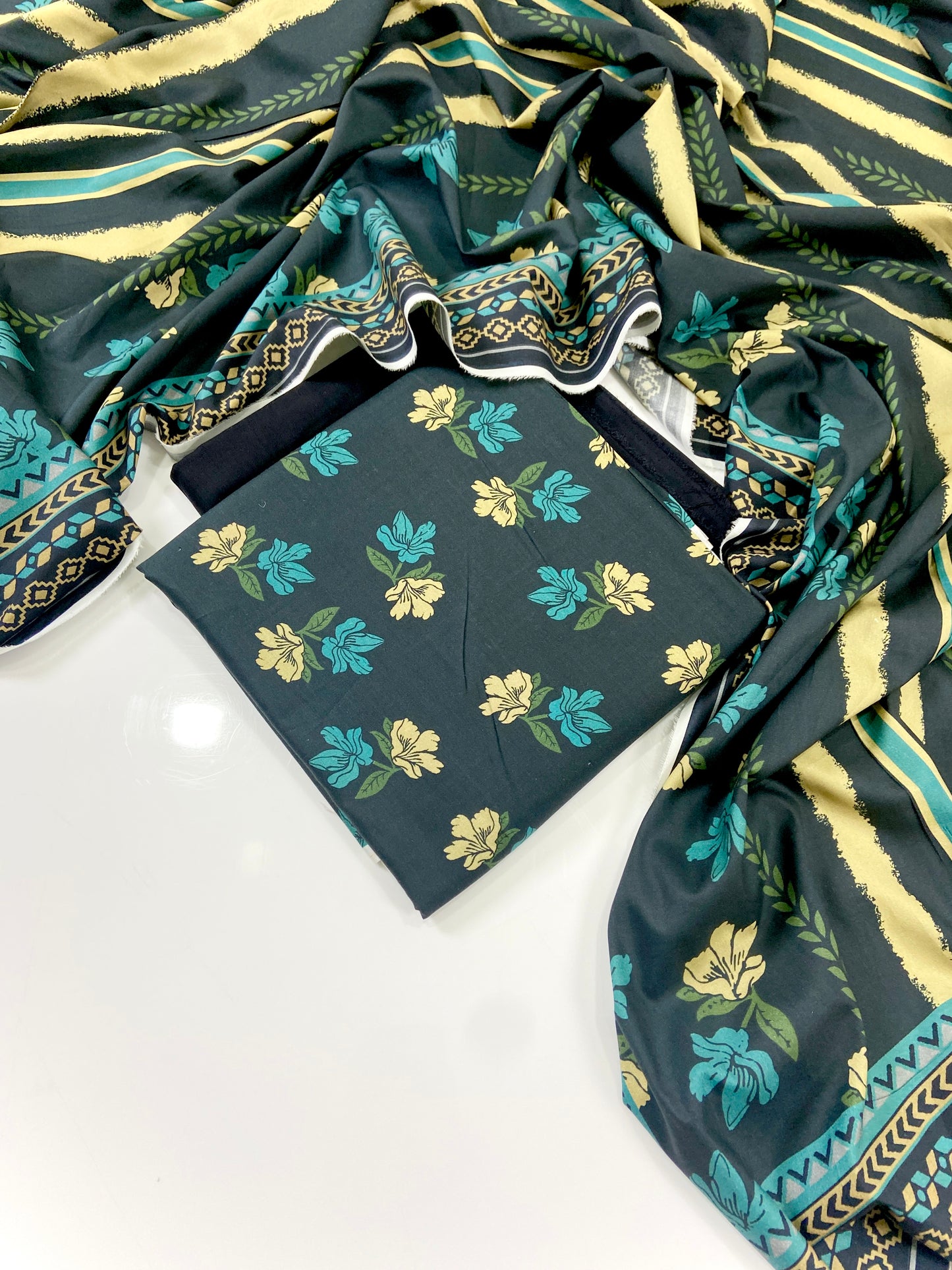 Sapphire Digital Printed Linen 3-PC