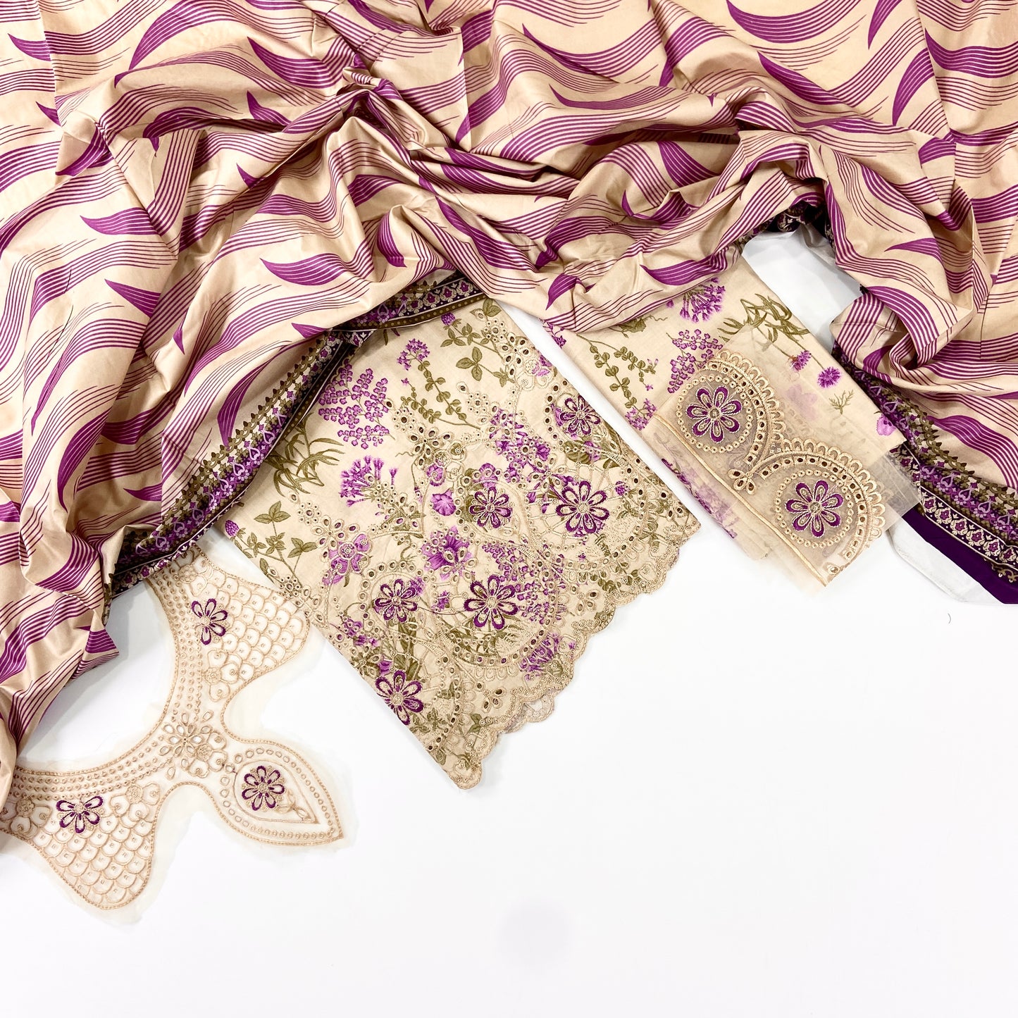 Vanya Printed Linen With Emb Patches 3PC