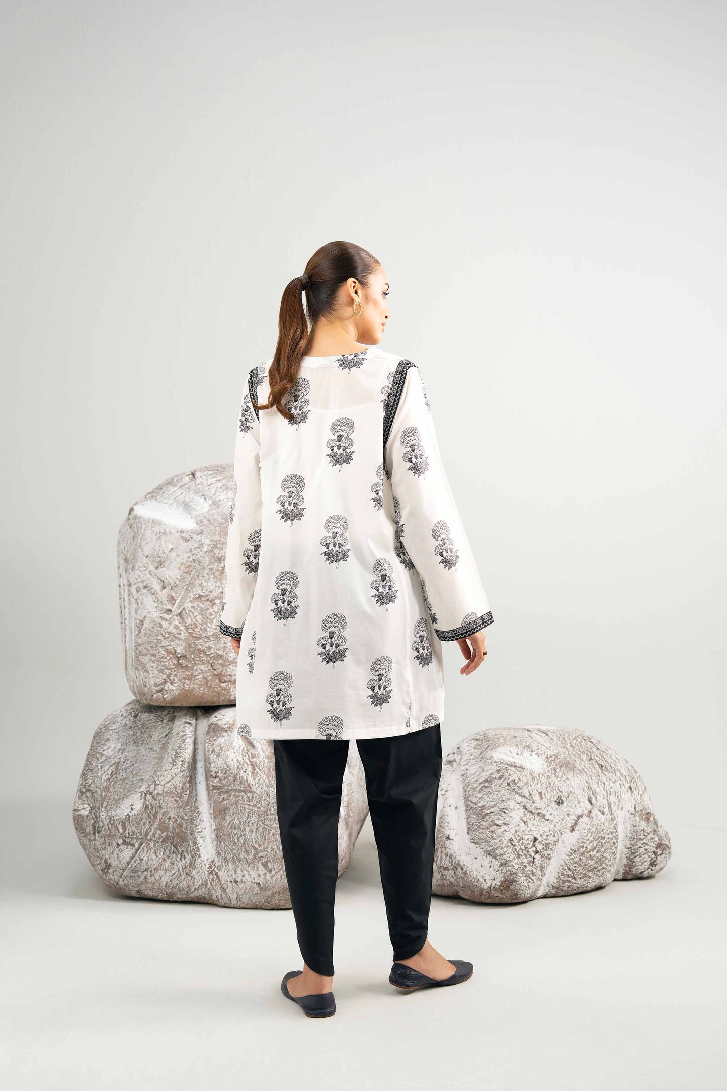 Nishat Digital Printed Lawn 2PC