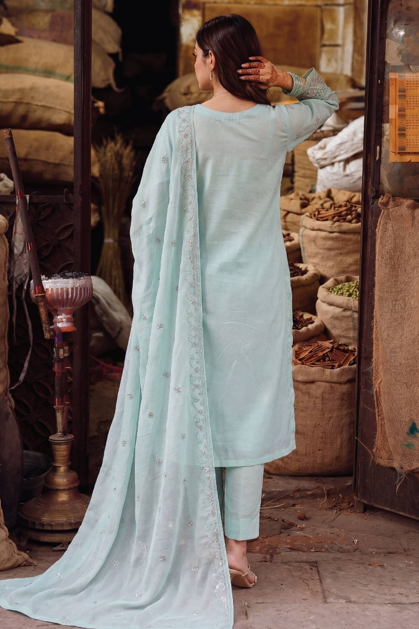 Fatima Bano By Dastak Luxury Emb Lawn Volume 3PC