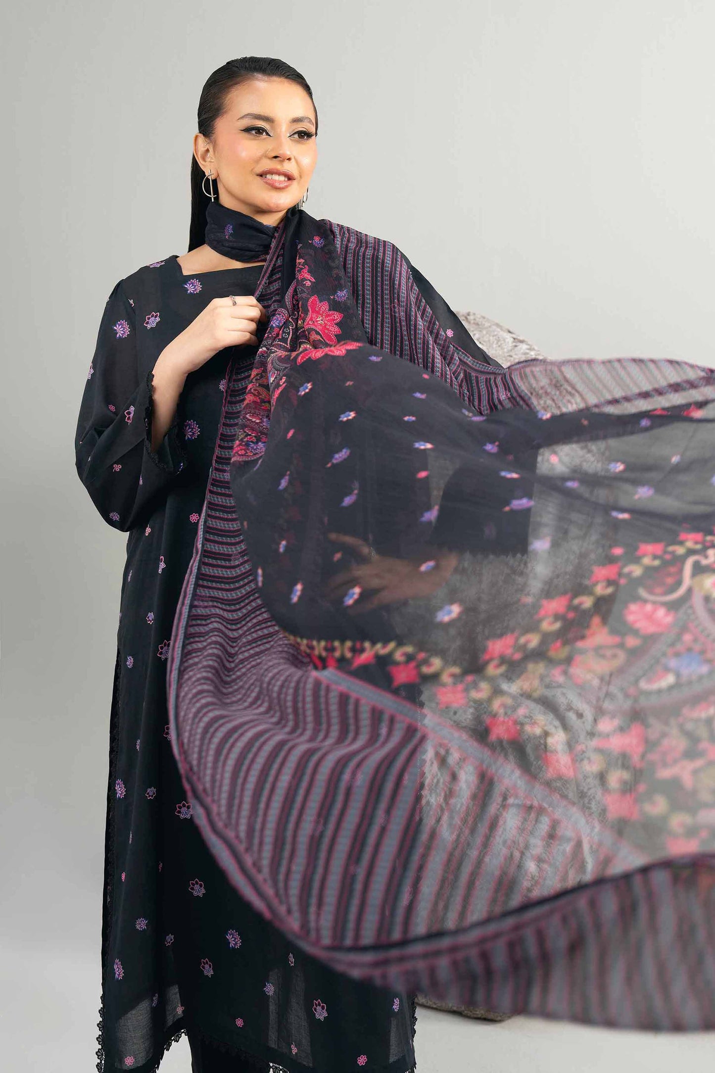 Nishat Digital Printed Lawn 2PC