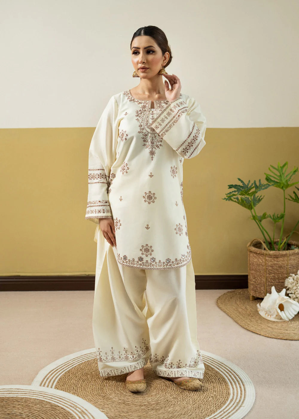 Urge Plain Emb Lawn 2PC