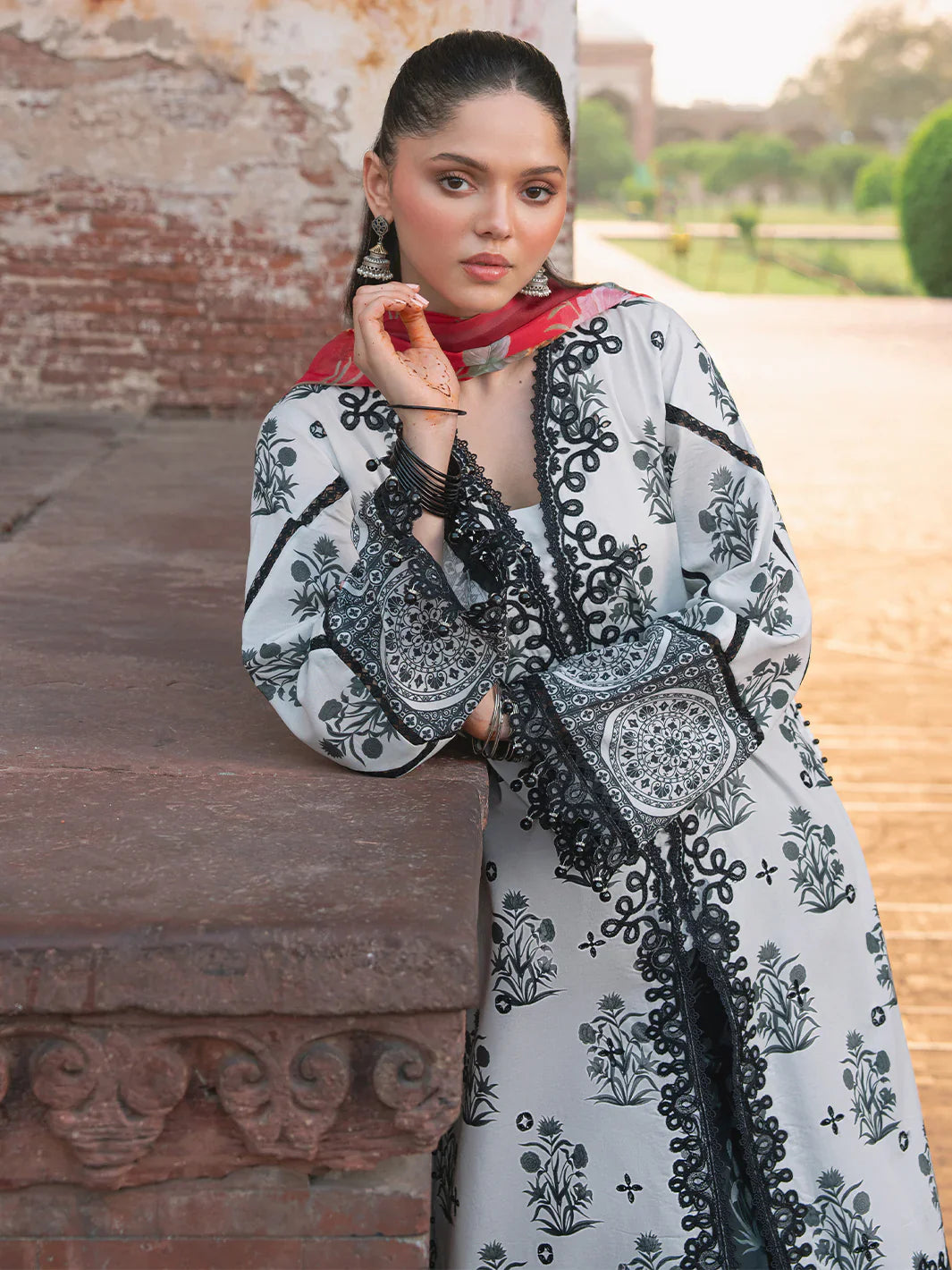 Naqsh Naz | Bin Ilyas | Luxury Lawn